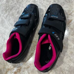 Women's Black and Pink Spin Shoes